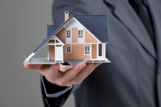 Fundos imobiliários: entenda como funcionam e descubra estratégias para investir com segurança, com Kelsem Ricardo Rios Lima