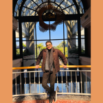 Ciro Antônio Taques mostra como o manejo em casa facilita o cuidado em situações clínicas comuns de idosos.