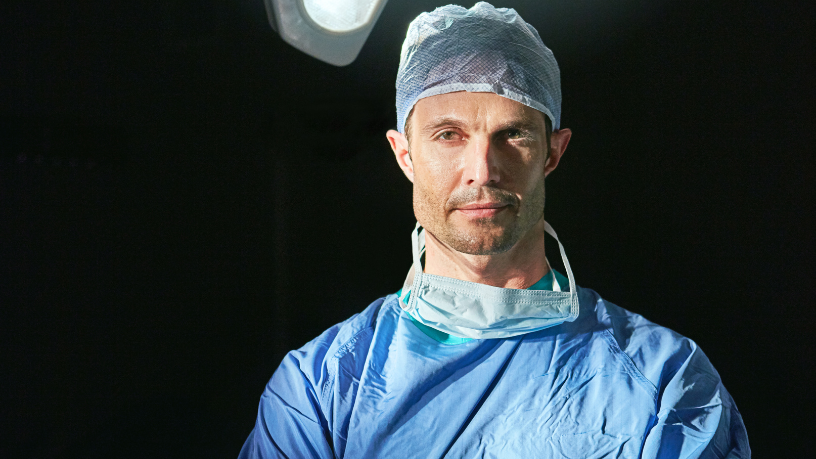 Haeckel Cabral Moraes explica como a qualidade da pele influencia a indicação técnica na cirurgia plástica.